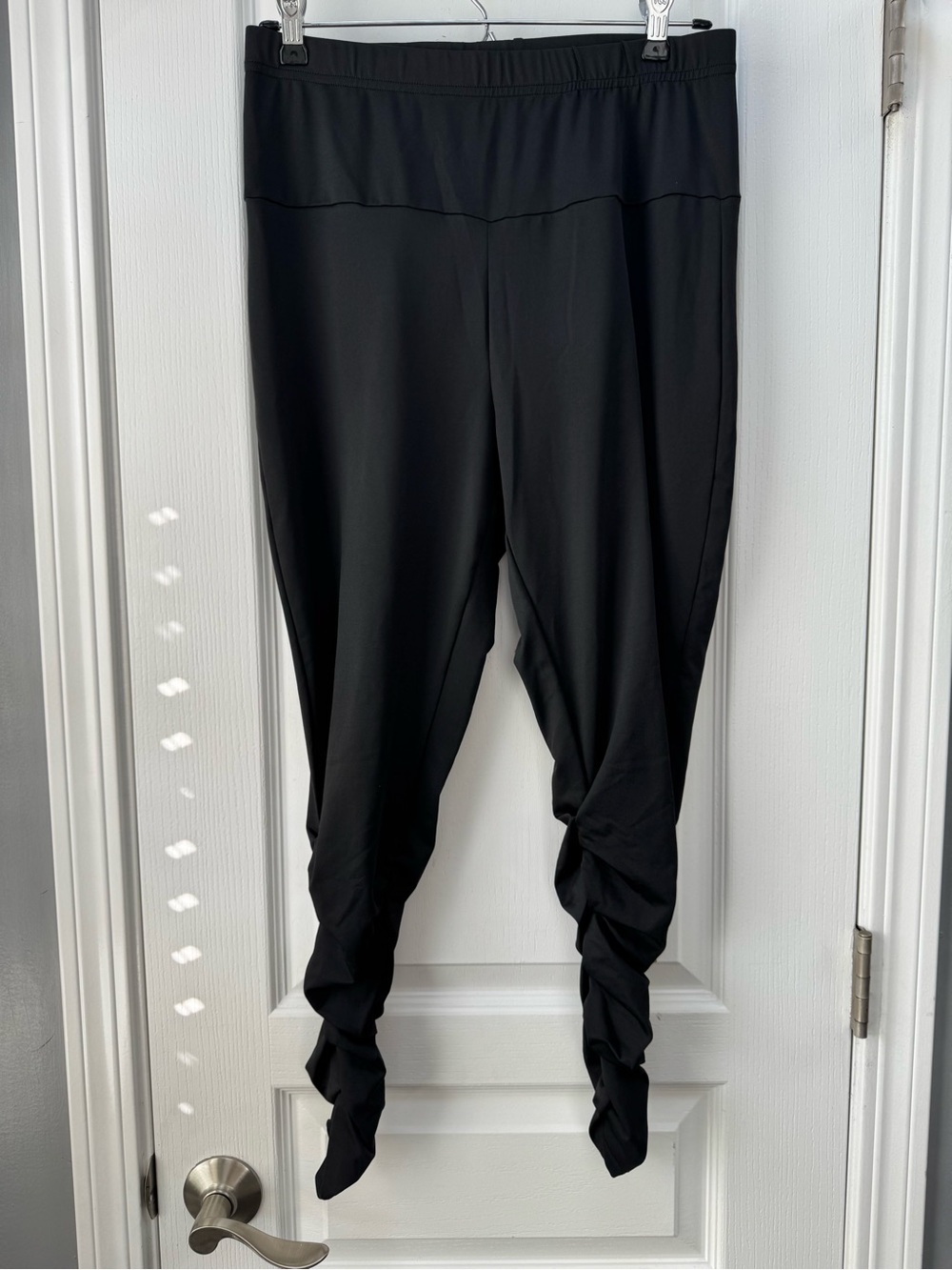 SHEIN Black Ruched Leggings